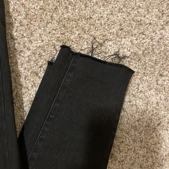 Uniqlo distressed denim - Picture 3 of 4